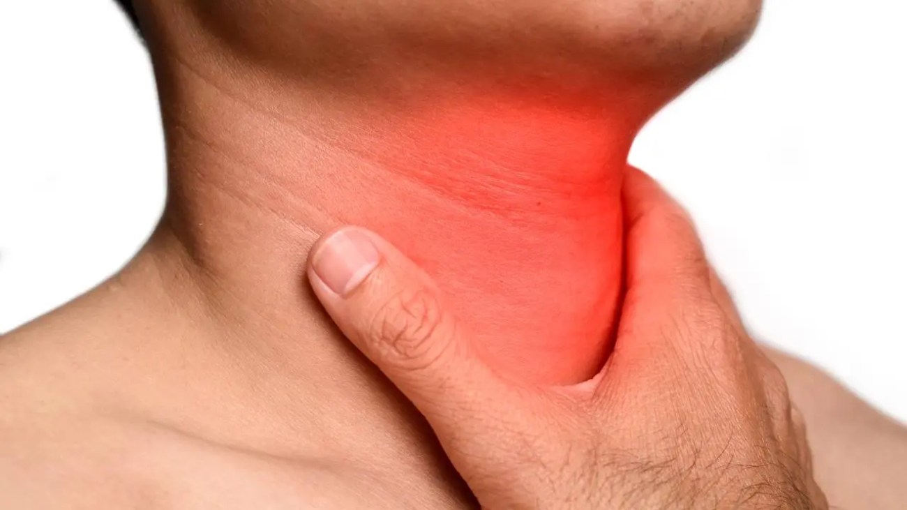 Es importante conocer las diferencias entre laringitis o faringitis