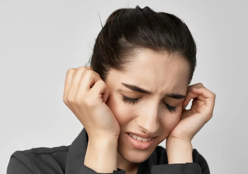 El especialista en acúfenos en A Coruña diseña un plan terapéutico a medida