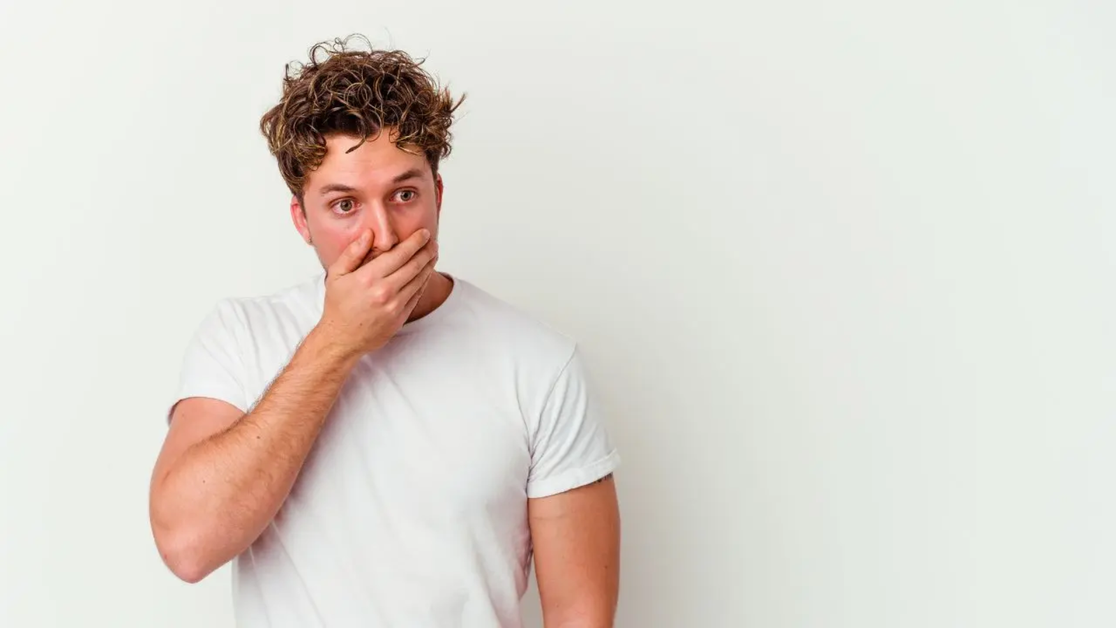 Los tonsilolitos están formados por restos de comida, células muertas, moco y bacterias