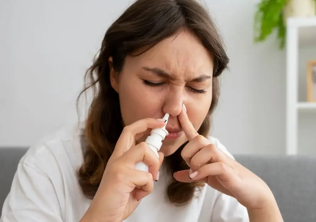 El uso abusivo de sprays descongestionantes puede desencadenar congestión nasal sin resfriado