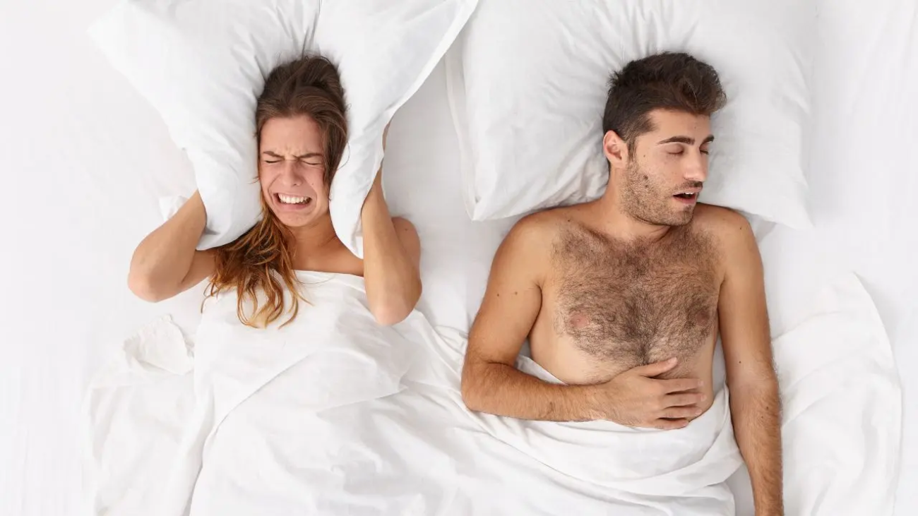 Uno de los errores más habituales es pensar que los ronquidos en personas delgadas nunca se asocian a apnea del sueño