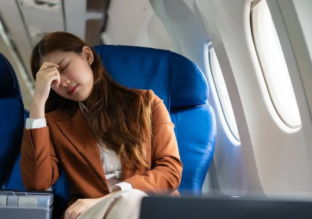 Viajar en avión con congestión nasal puede agudizar algunos problemas médicos